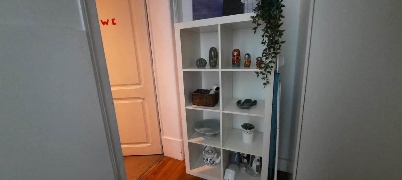 Sunny Terrace Apt, Close To Downtown! 2 Bedroom Flat Lisbon Luaran gambar