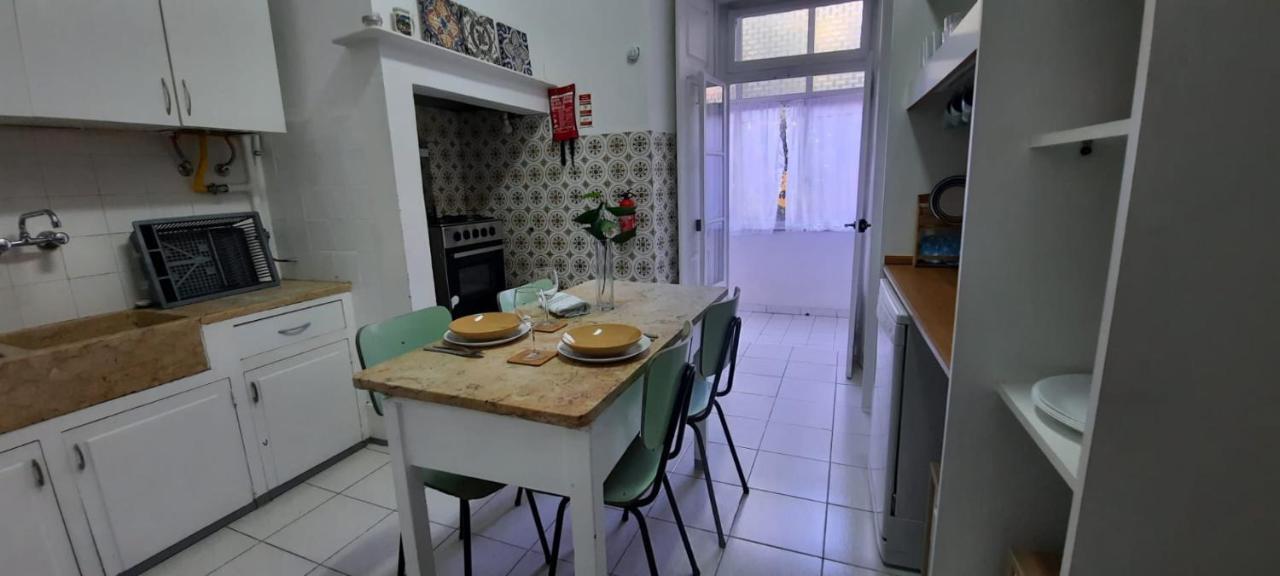Sunny Terrace Apt, Close To Downtown! 2 Bedroom Flat Lisbon Luaran gambar