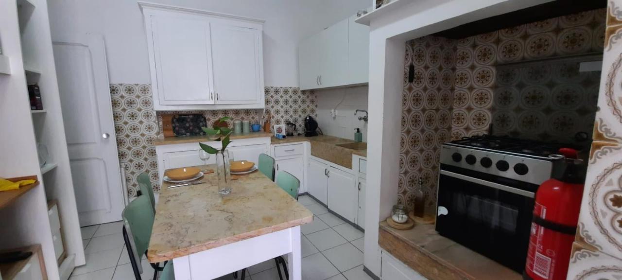 Sunny Terrace Apt, Close To Downtown! 2 Bedroom Flat Lisbon Luaran gambar