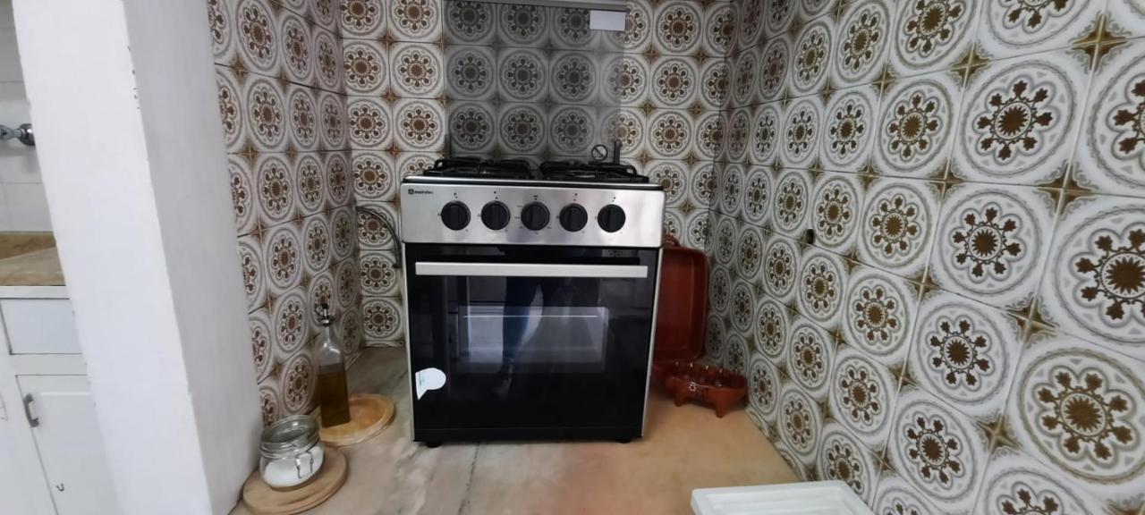 Sunny Terrace Apt, Close To Downtown! 2 Bedroom Flat Lisbon Luaran gambar