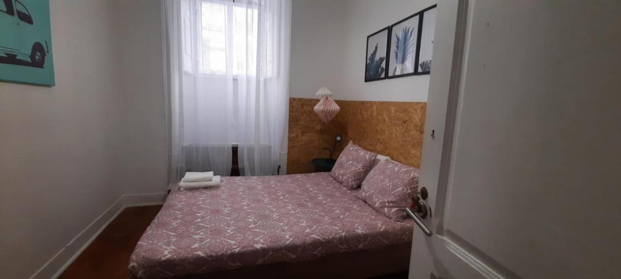 Sunny Terrace Apt, Close To Downtown! 2 Bedroom Flat Lisbon Luaran gambar
