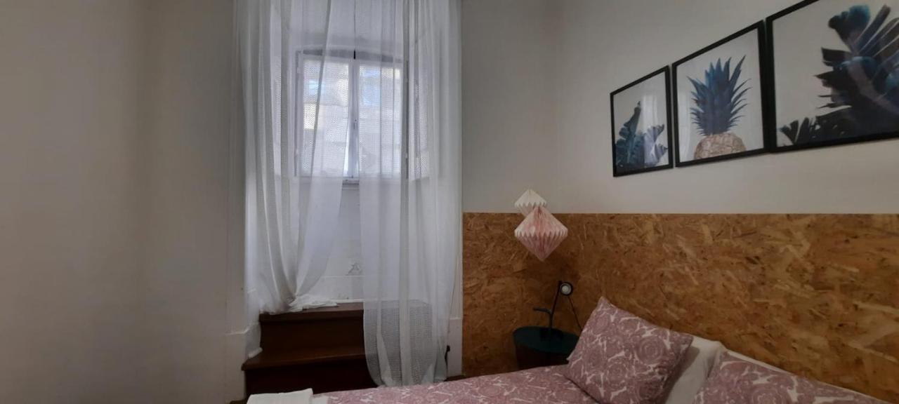 Sunny Terrace Apt, Close To Downtown! 2 Bedroom Flat Lisbon Luaran gambar